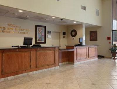 фото отеля Days Inn & Suites Clermont