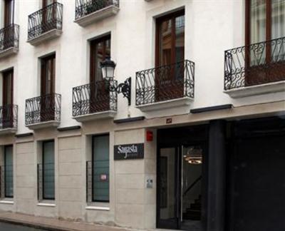 фото отеля Apartamentos Turisticos Sagasta Logrono