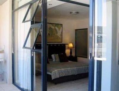 фото отеля 1109 The Decks at 67 Long Street Apartment Cape Town