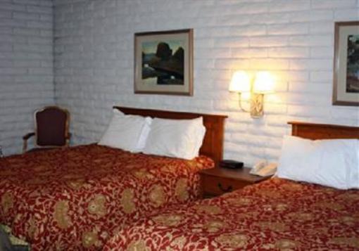 фото отеля Outlaw Hotel