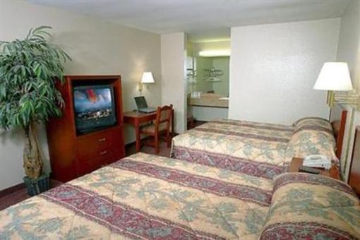 фото отеля Good Nite Inn Camarillo