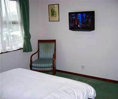фото отеля Redwings Lodge Sawtry