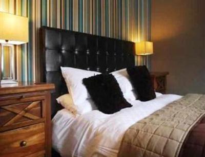 фото отеля The Olde Bull Inn Hotel Worlington
