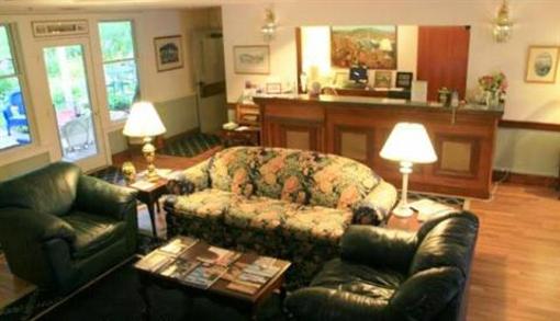 фото отеля Camden Riverhouse Hotel and Inns