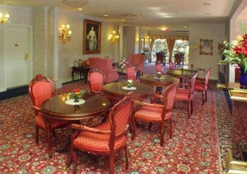 фото отеля Carlyle Hotel