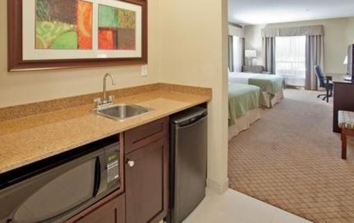 фото отеля Holiday Inn Suites Kamloops