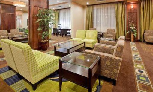 фото отеля Holiday Inn Suites Kamloops