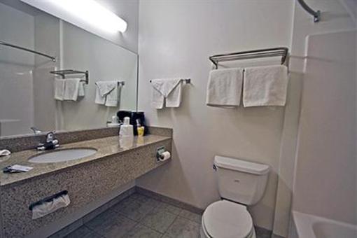 фото отеля Studio 6 Extended Stay Airport