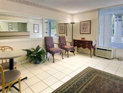 фото отеля Super 8 Motel Commerce (Georgia)