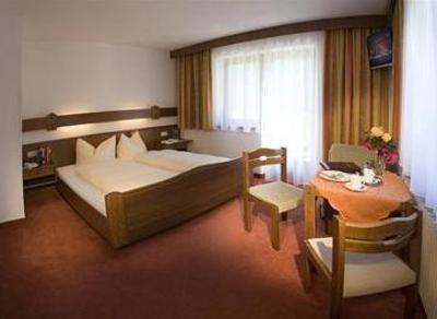 фото отеля Sonne Hotel Tux