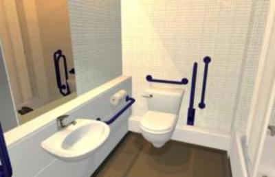 фото отеля Travelodge Bristol Cribbs Causeway