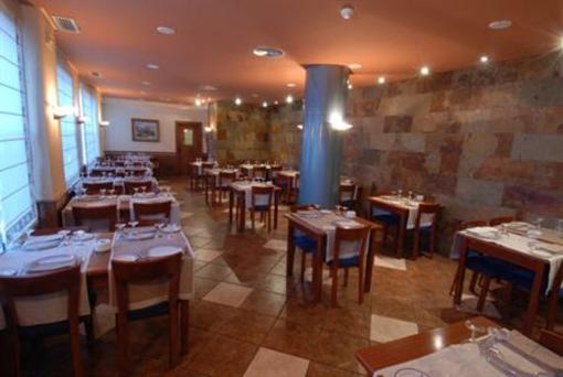 фото отеля Hotel Yerri