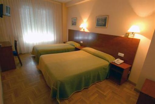 фото отеля Hotel Yerri