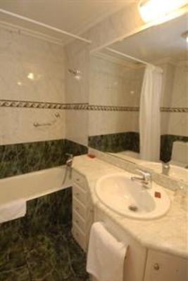 фото отеля Hotel Yerri