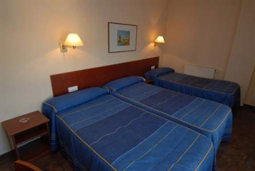 фото отеля Hotel Yerri