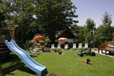 фото отеля Otzmooshof Pension St. Johann im Pongau