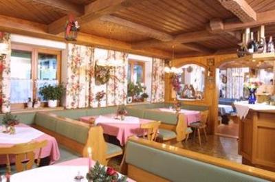 фото отеля Otzmooshof Pension St. Johann im Pongau