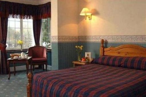 фото отеля Harrisons Hotel Shepperton