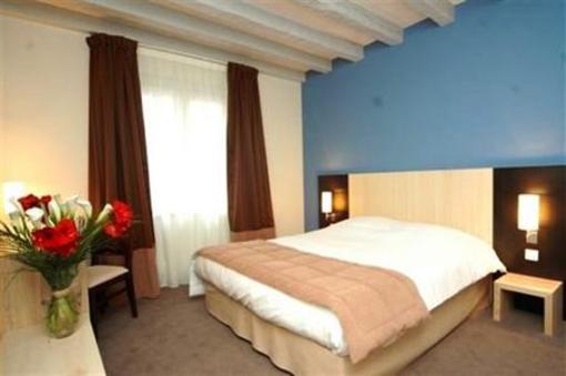 фото отеля Hostellerie Blanche De Castille Dourdan