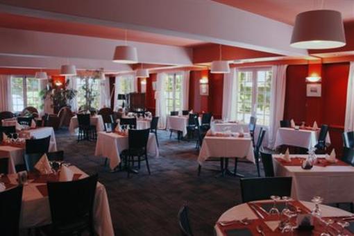 фото отеля Hostellerie Blanche De Castille Dourdan