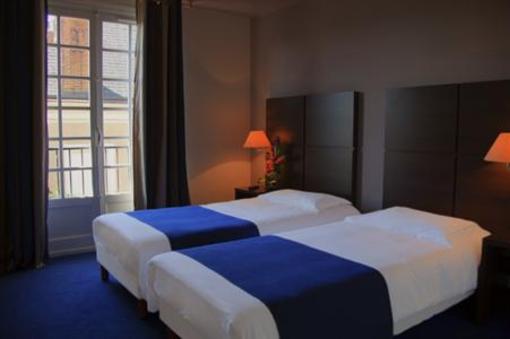 фото отеля Hostellerie Blanche De Castille Dourdan
