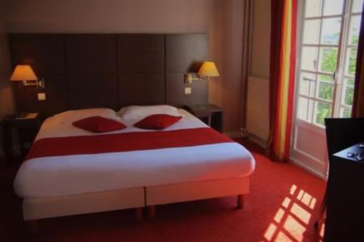 фото отеля Hostellerie Blanche De Castille Dourdan