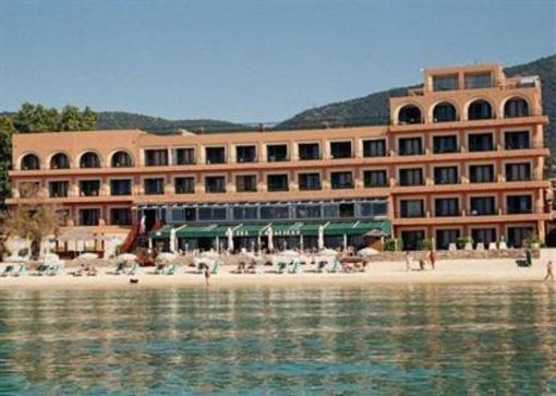 фото отеля Hotel Cavaliere sur Plage
