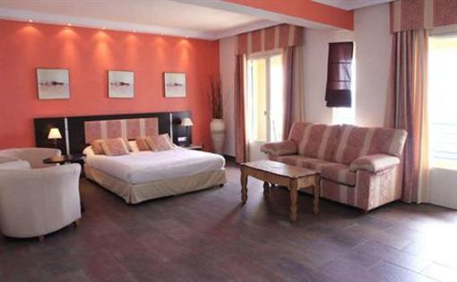 фото отеля Hotel Cavaliere sur Plage