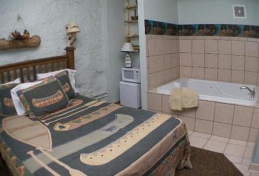фото отеля Stone Mill Hotel & Suites
