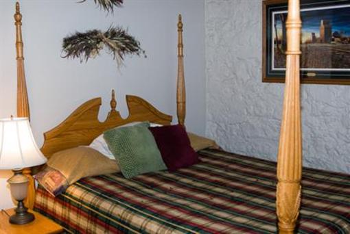 фото отеля Stone Mill Hotel & Suites