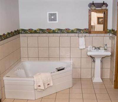 фото отеля Stone Mill Hotel & Suites