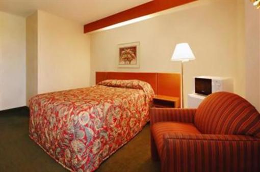 фото отеля Rodeway Inn Lincoln Nebraska