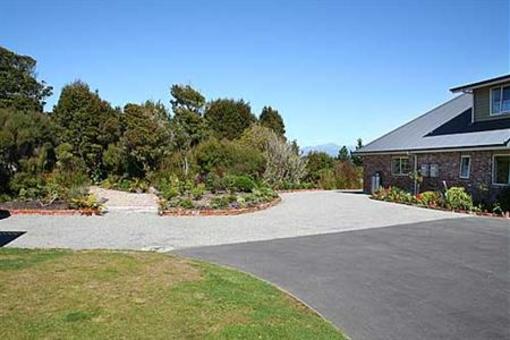 фото отеля Hokitika Heritage Lodge