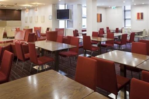 фото отеля Holiday Inn Express London Croydon