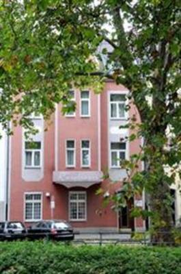 фото отеля Hotel Karolinger