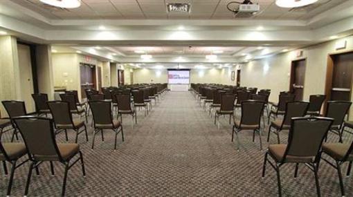 фото отеля Hilton Garden Inn Tulsa Midtown