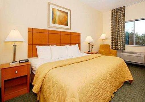фото отеля Comfort Inn Lees Summit