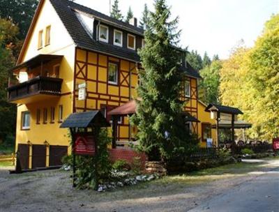 фото отеля Romantik Waldhotel
