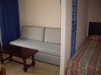 фото отеля Apartamentos Eurhostal Alcala de Xivert