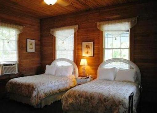 фото отеля Blue Parrot Inn