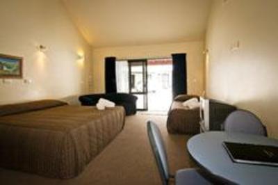 фото отеля Alpine Glacier Motel Lodge