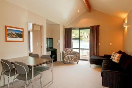 фото отеля Alpine Glacier Motel Lodge