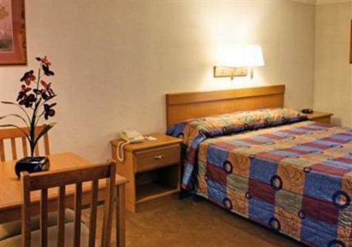 фото отеля Econo Lodge Terre Haute