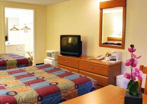фото отеля Econo Lodge Terre Haute