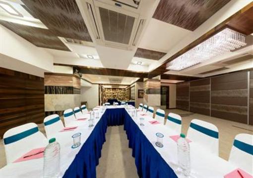 фото отеля Hotel Inder Residency