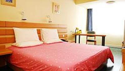 фото отеля Home Inn (Changchun Quan'an Square)