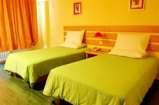 фото отеля Home Inn (Changchun Quan'an Square)