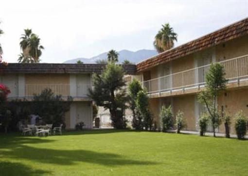 фото отеля Travelodge Palm Springs