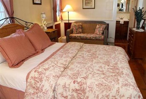 фото отеля Youngtown Inn