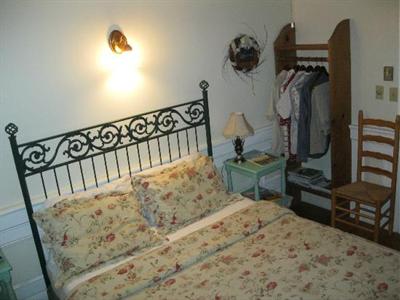фото отеля Youngtown Inn